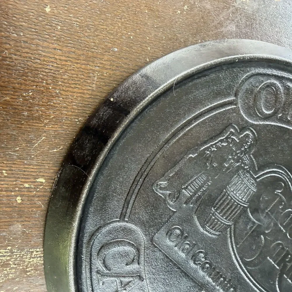 Vintage Cracker Barrel 10.5” Cast Iron Griddle Skillet Old Country Store Lodge